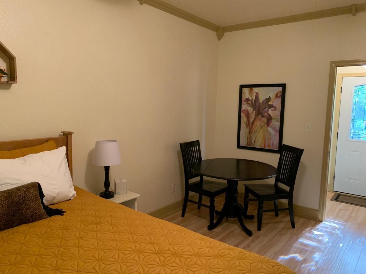 Shangri-Lake Fort Towson 외부 사진